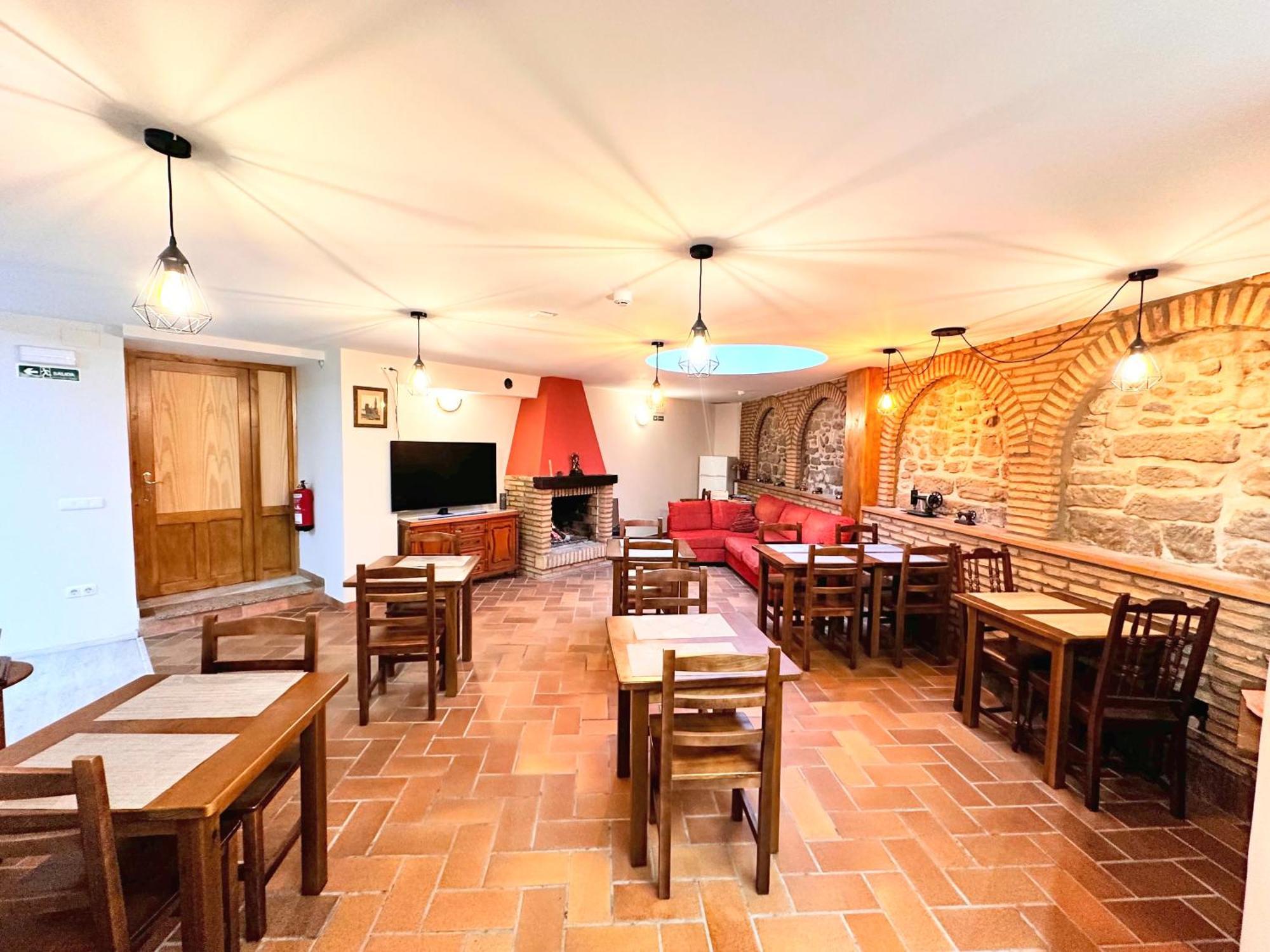 Hostal Rural 18 De Abril Olite Exteriör bild