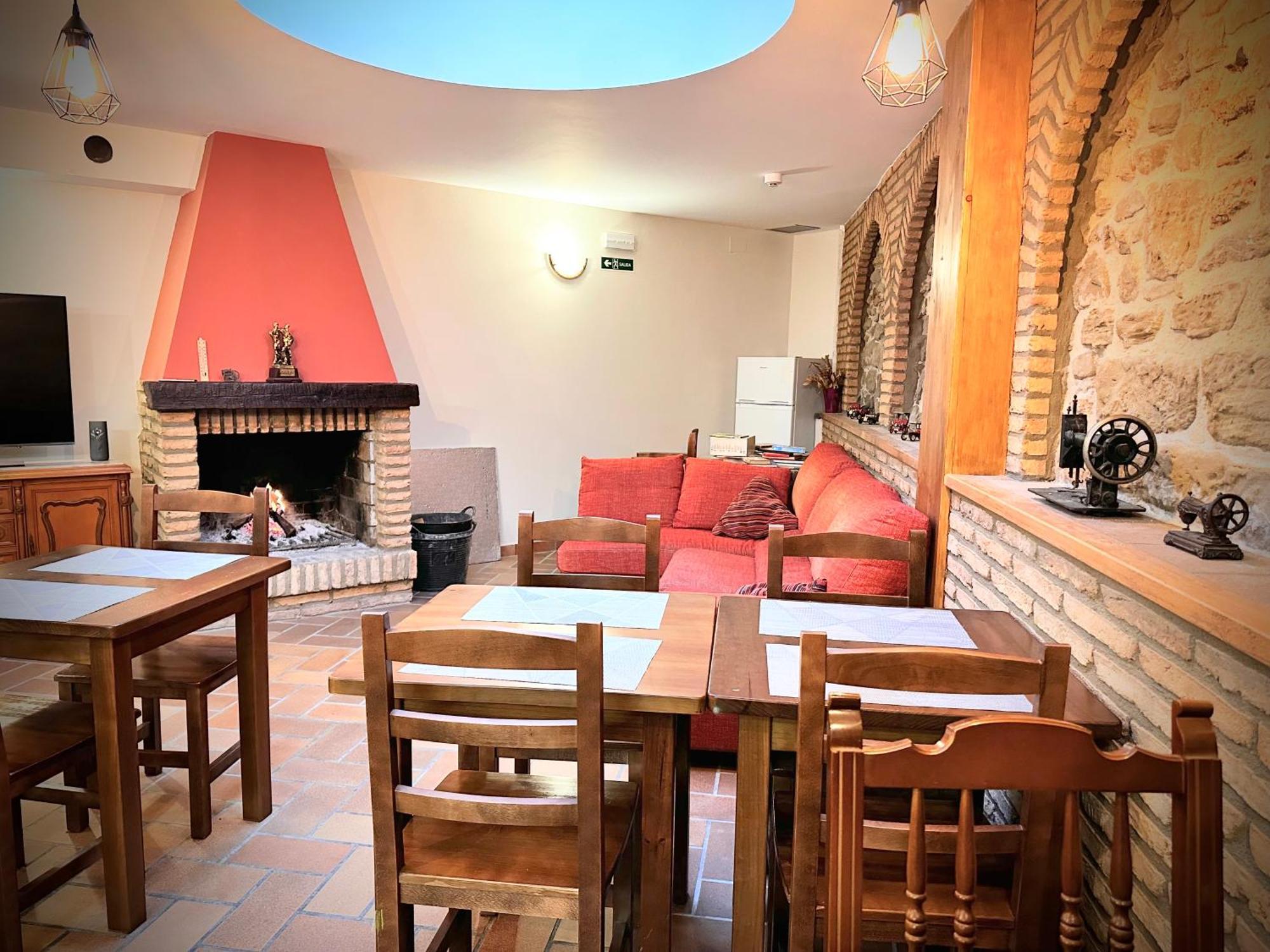 Hostal Rural 18 De Abril Olite Exteriör bild
